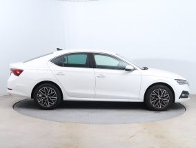 Škoda Octavia - 2023
