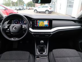 Škoda Octavia - 2023