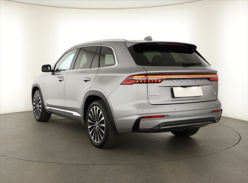 Geely Monjaro, 2025