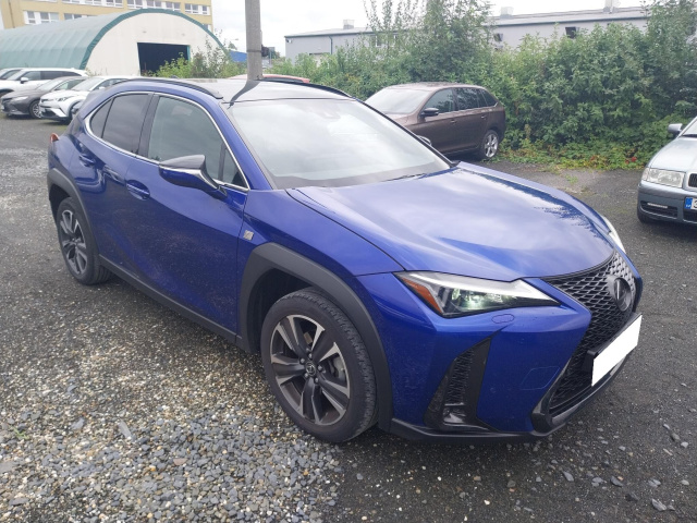 Lexus UX 2024