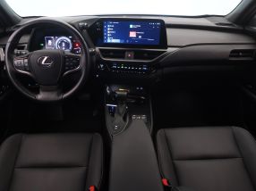 Lexus UX - 2024
