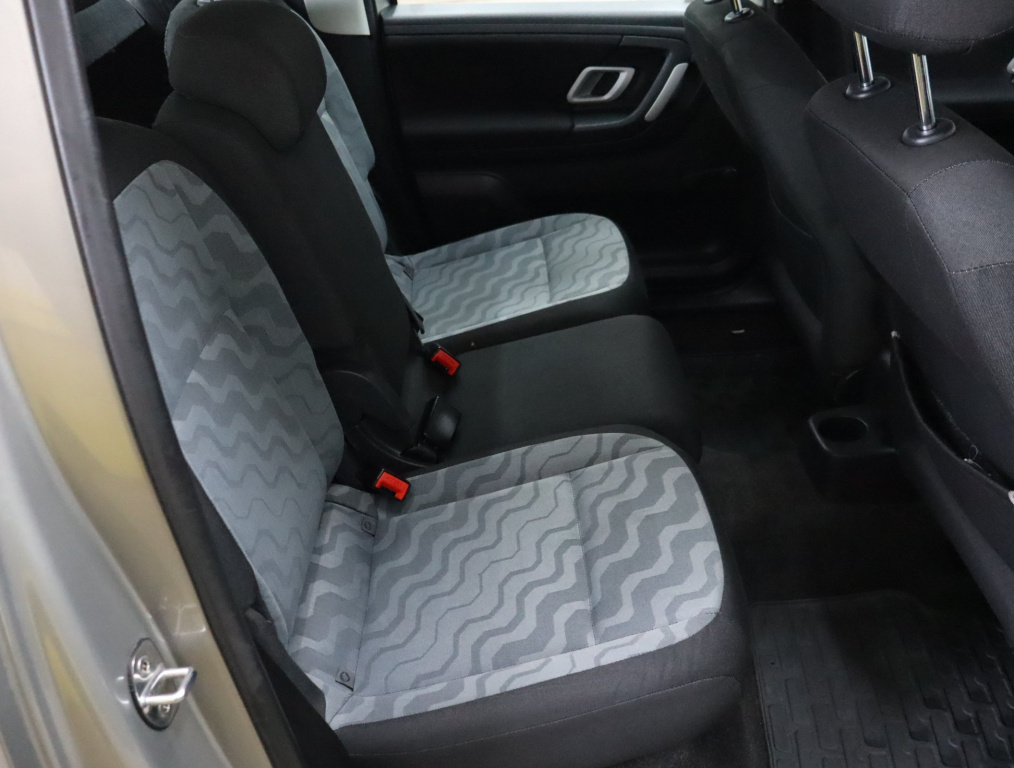 Škoda Roomster