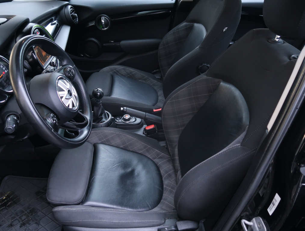 MINI 5-door