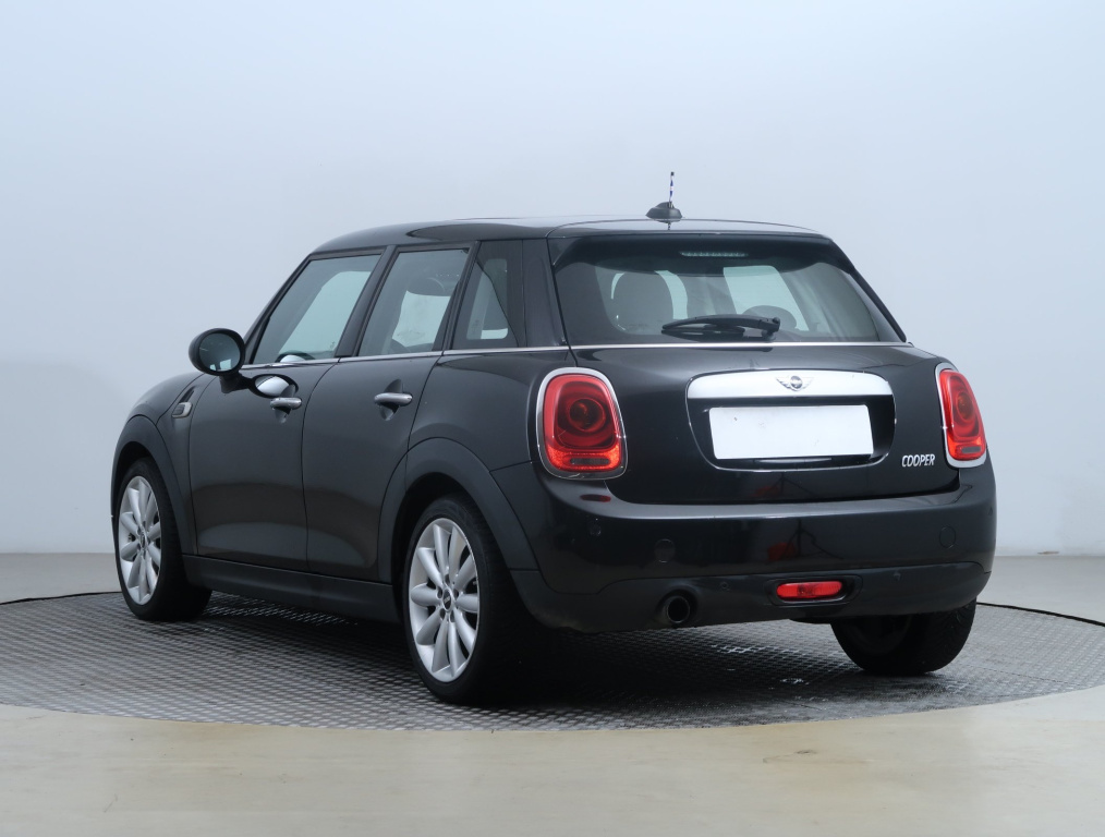 MINI 5-door