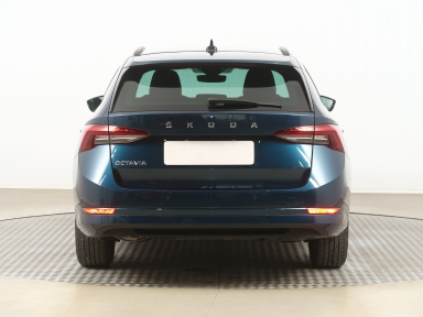 Škoda Octavia - 2021