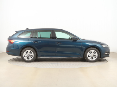 Škoda Octavia - 2021