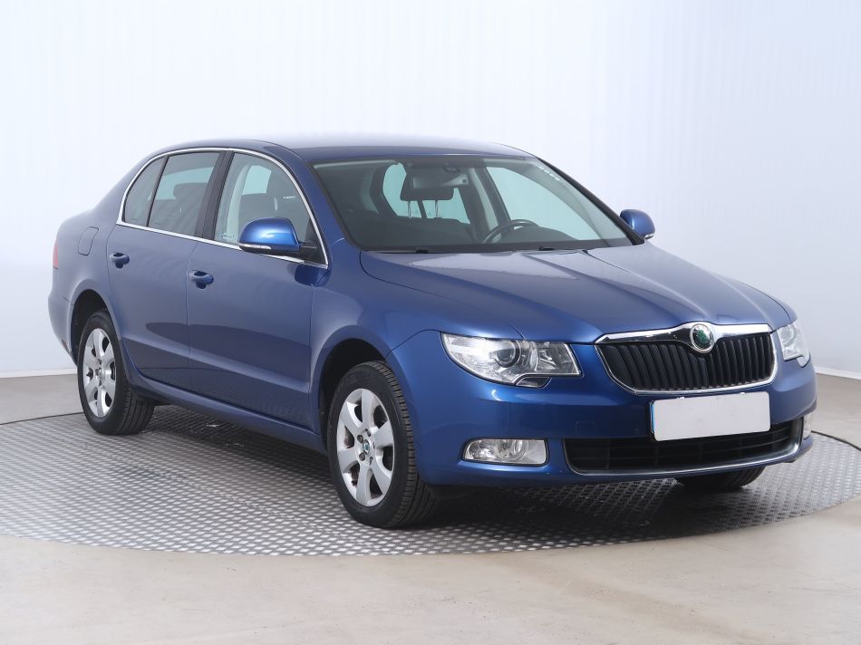 Skoda Superb - 2012
