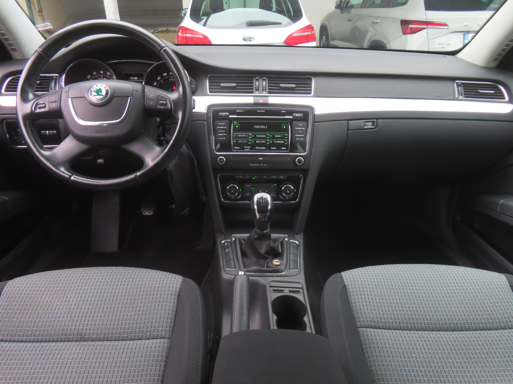 Škoda Superb