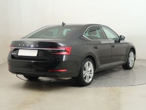 Škoda Superb - 2022