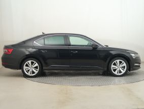 Škoda Superb - 2022