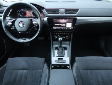 Škoda Superb - 2022