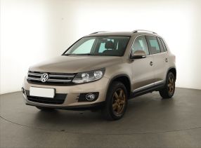 Volkswagen Tiguan - 2013