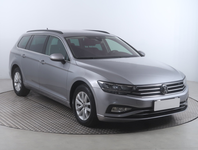 Volkswagen Passat 2022
