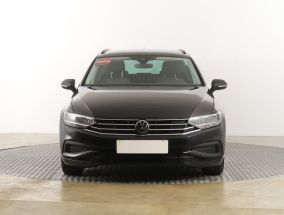 Volkswagen Passat - 2022