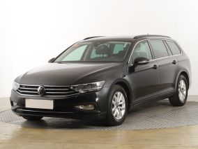 Volkswagen Passat - 2022