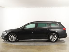 Volkswagen Passat - 2022