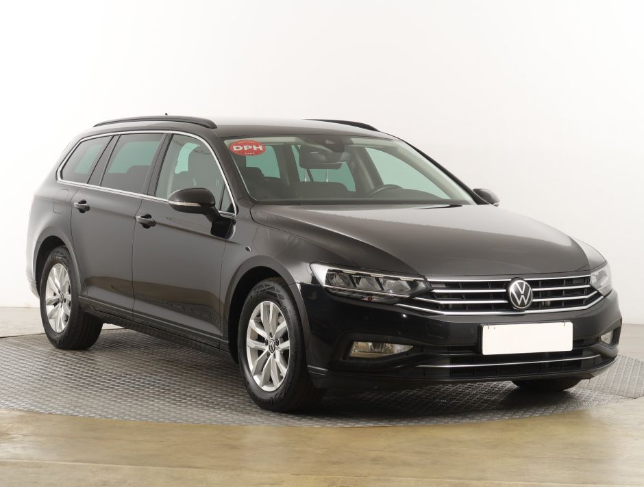 Volkswagen Passat - 2022