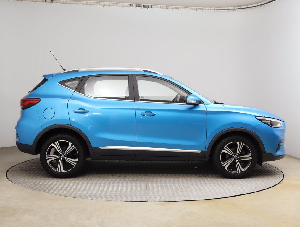 MG ZS SUV