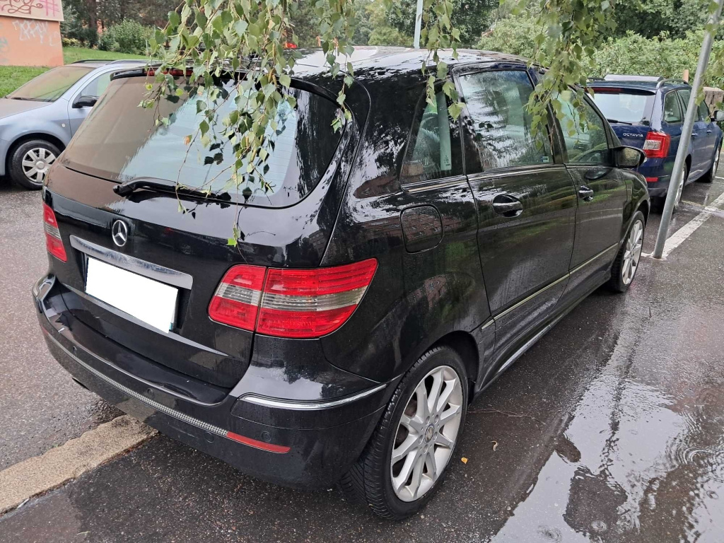 Mercedes-Benz B