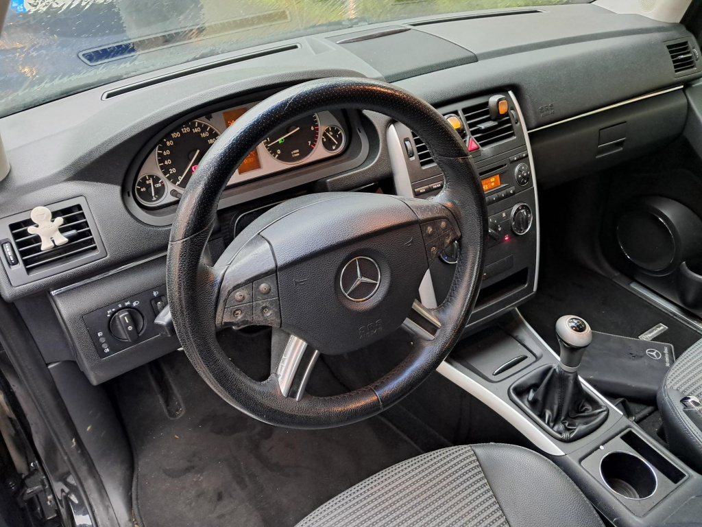 Mercedes-Benz B