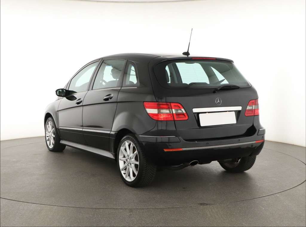 Mercedes-Benz B