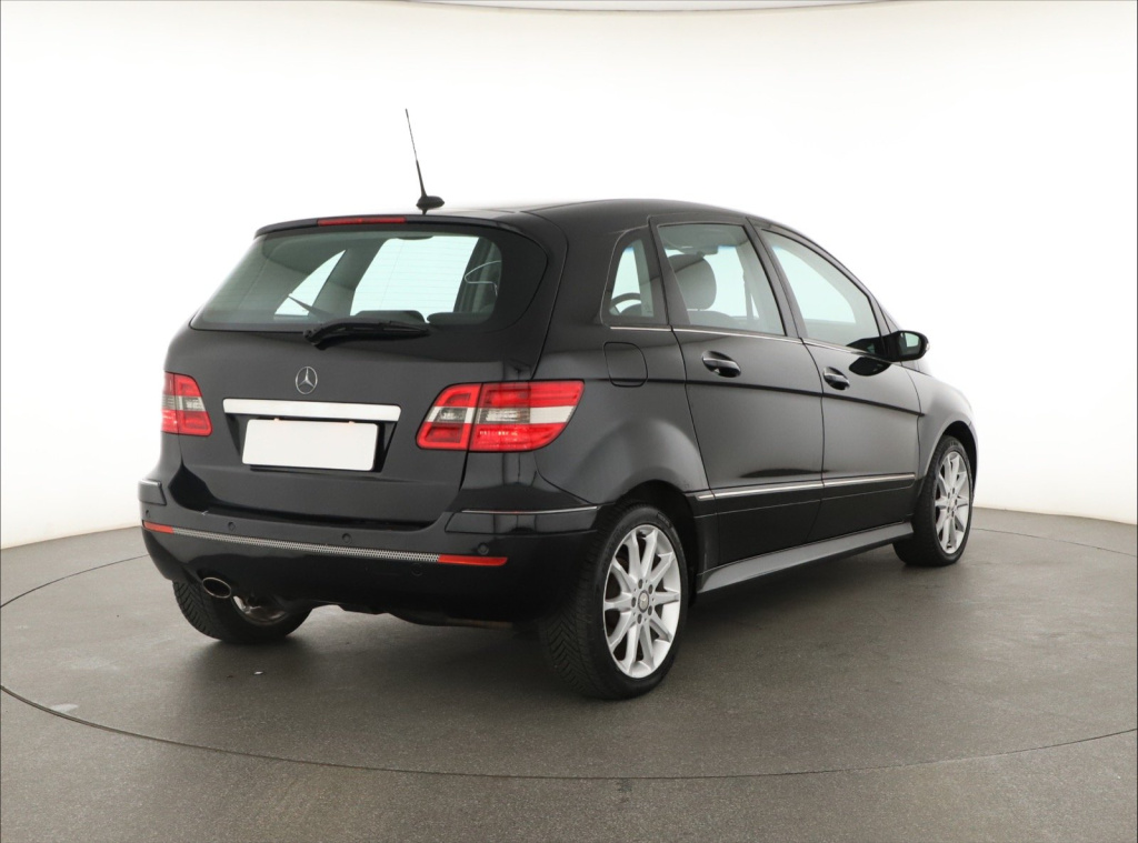 Mercedes-Benz B