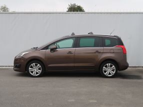 Peugeot 5008 - 2015