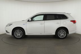 Mitsubishi Outlander - 2019