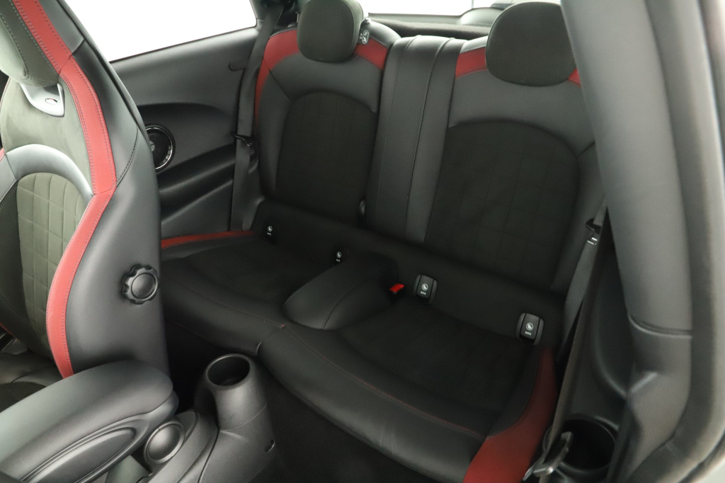 MINI 3-door