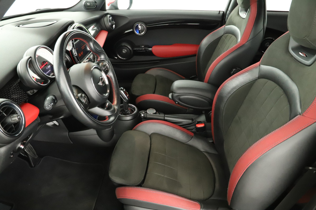 MINI 3-door