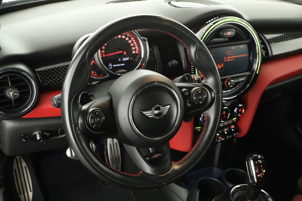 MINI 3-door