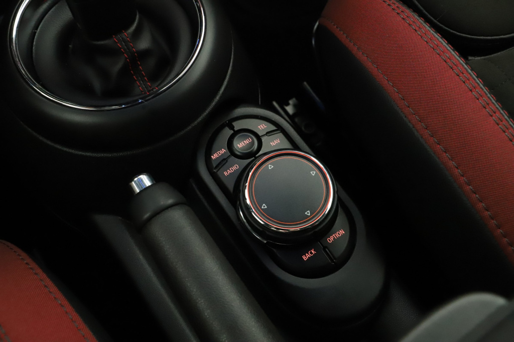 MINI 3-door
