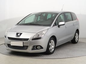 Peugeot 5008 - 2012