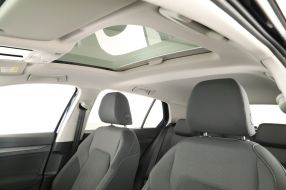 Volkswagen Golf - 2020