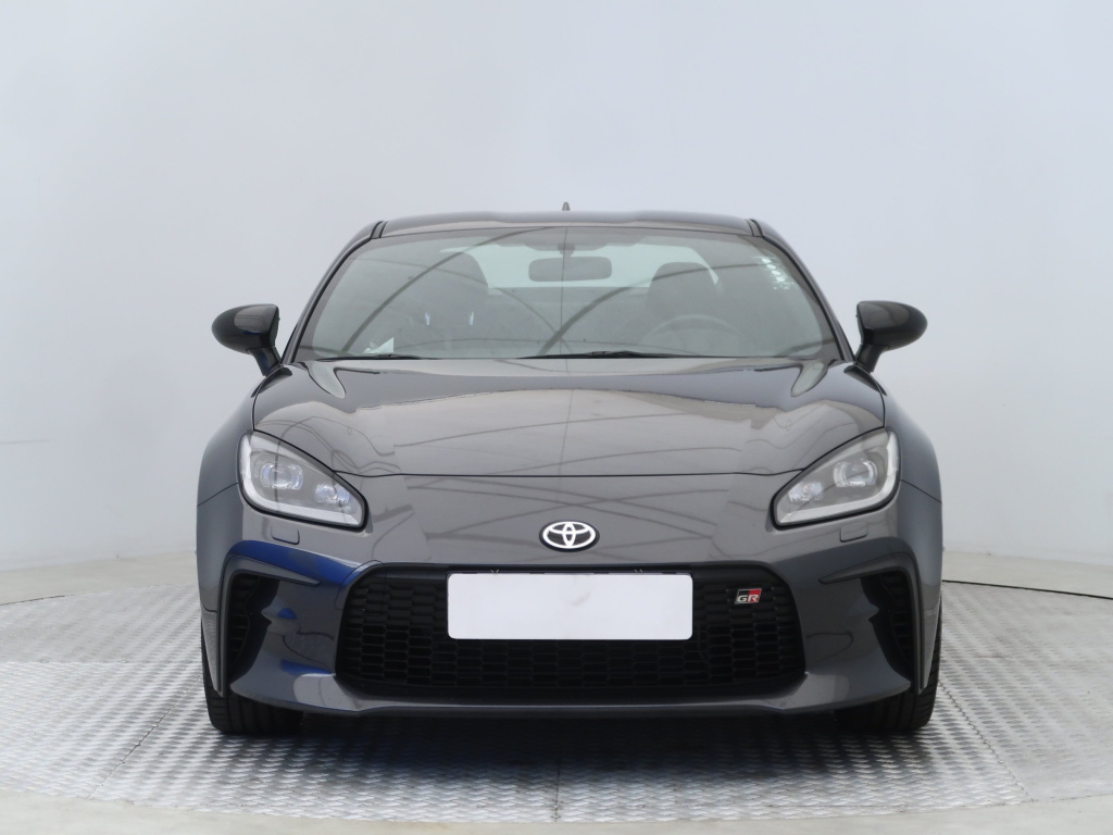 Toyota GR 86