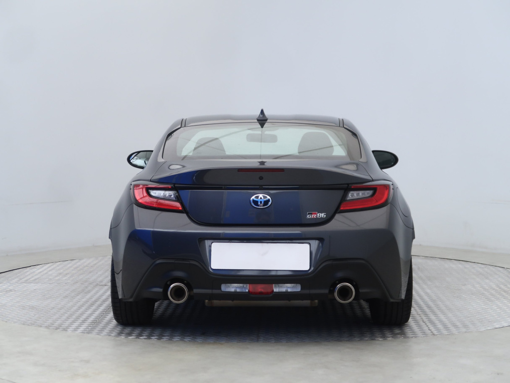Toyota GR 86
