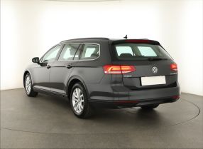 Volkswagen Passat - 2016