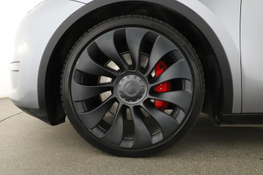 Tesla Model Y - 2023