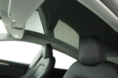 Tesla Model Y - 2023