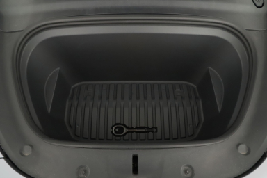 Tesla Model Y - 2023