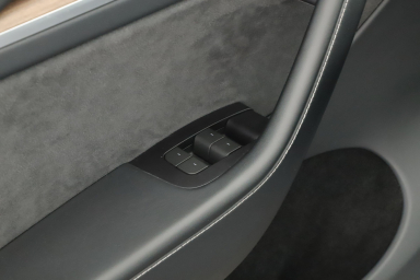 Tesla Model Y - 2023