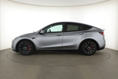 Tesla Model Y - 2023
