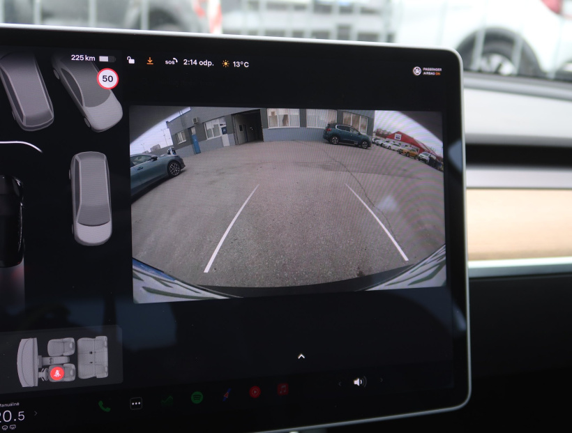 Tesla Model 3, 2020