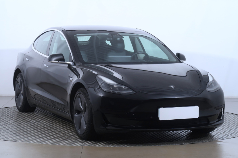 Tesla Model 3, 2020