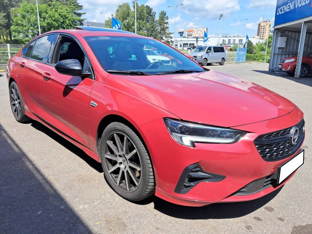 Opel Insignia 2022