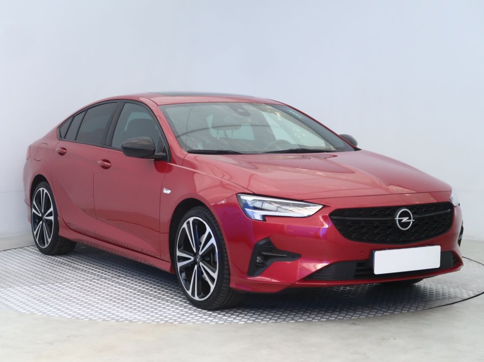 Opel Insignia - 2022