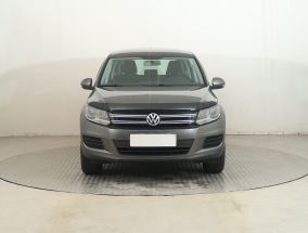 Volkswagen Tiguan - 2012
