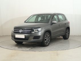 Volkswagen Tiguan - 2012