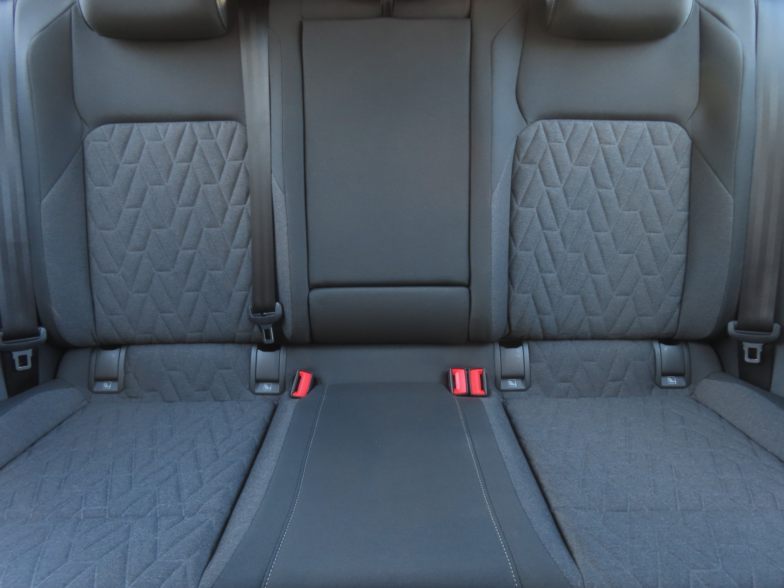 Volkswagen Golf - 2024