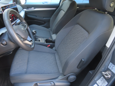 Volkswagen Golf - 2024